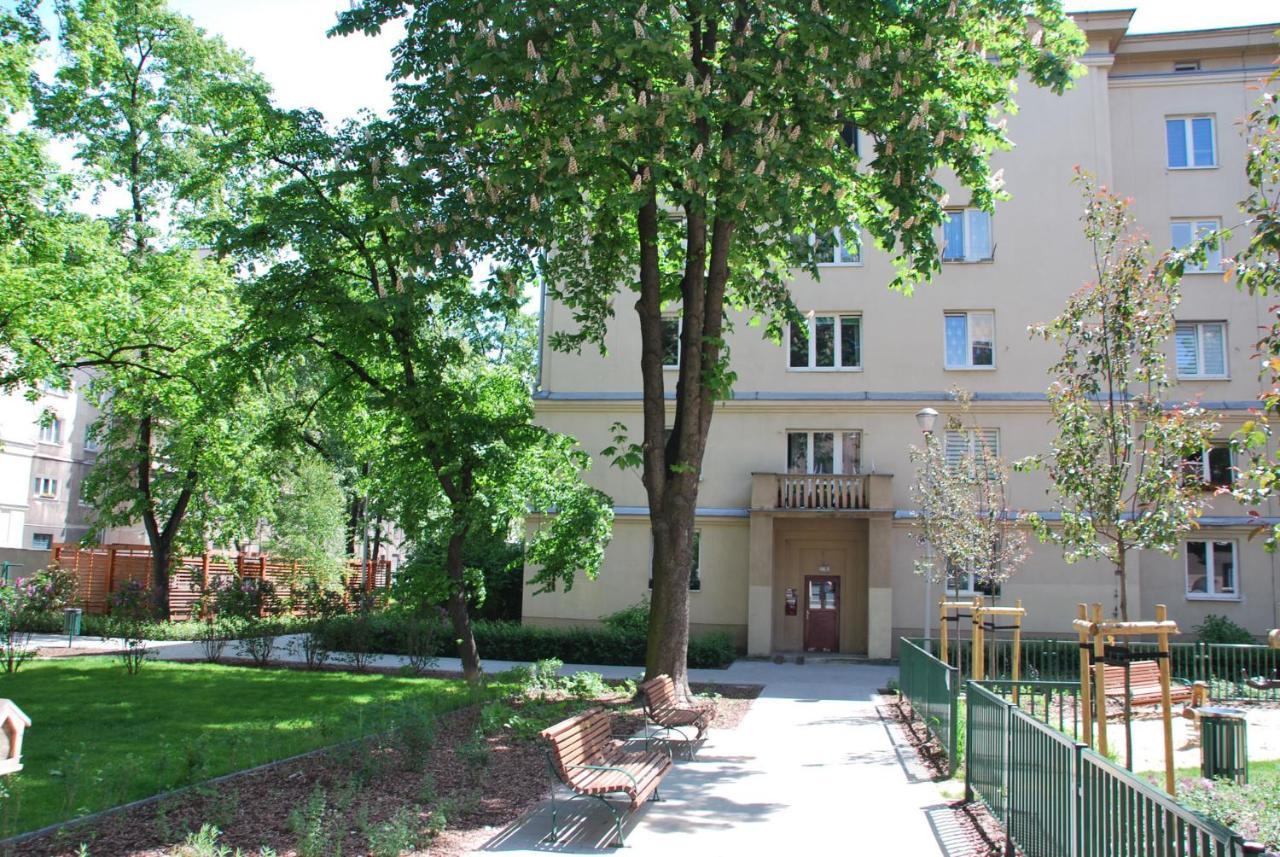 The Heart Of Nowa Huta - Free Garage Apartman Krakkó Kültér fotó